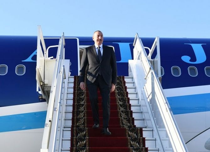 Prezident İlham Əliyev Rusiyaya getdi 