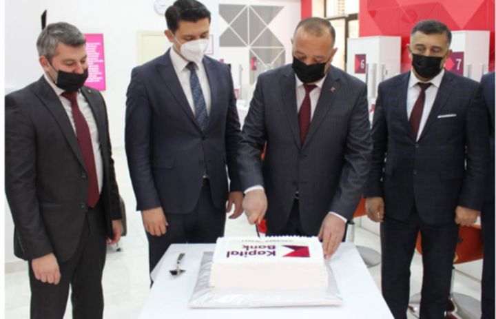Bank yenilənən Ağstafa filialını istifadəyə verdi