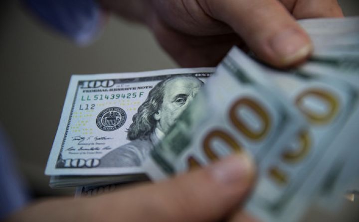 Mərkəzi Bank 9 ayda ölkəyə və ölkədən pul köçürmələrinin məbləğini açıqladı