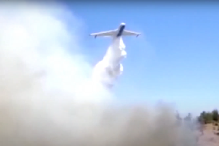 İsti və küləkli hava yanğının söndürülməsinə mane olur - Təyyarə, 2 helikopter...
