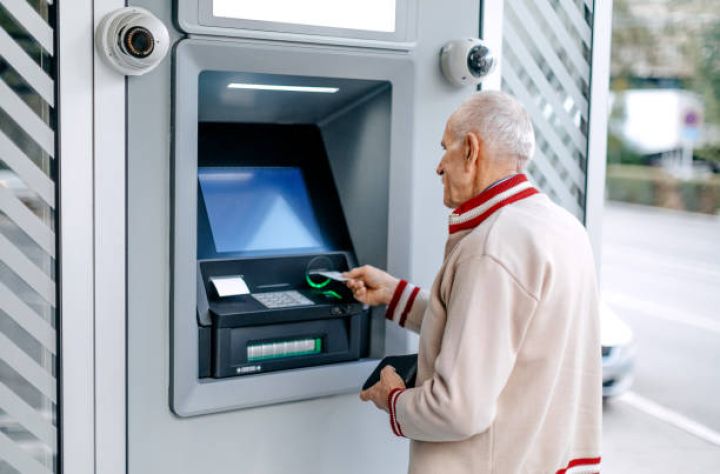 11 ayıda 9 milyard manata yaxın sosial ödəniş həyata keçirilib