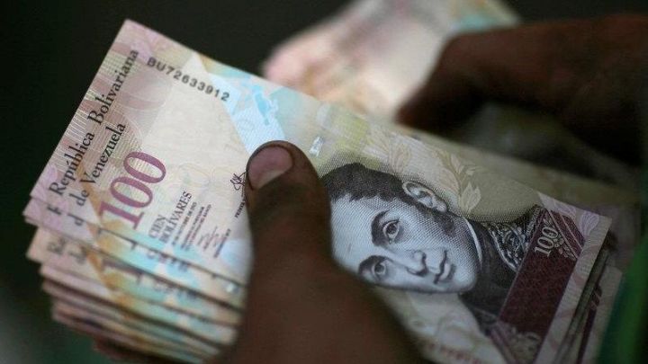 Bu ölkədə  dollar iki ildə 1871 dəfə bahalaşıb