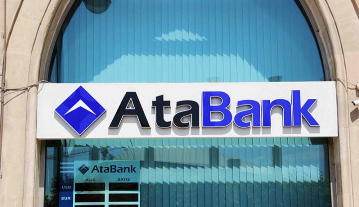 “Əlimdə müqavilə,  kitabça və qəbz var, əmanətimi ala bilmirəm