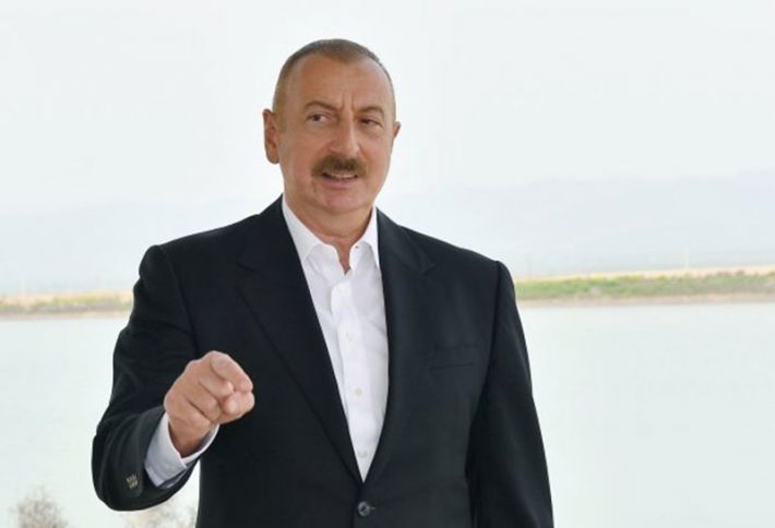 "Nəzarətsiz olan xərclər artıq keçmişdə qalıbdır, hər manata qənaət etməliyik"