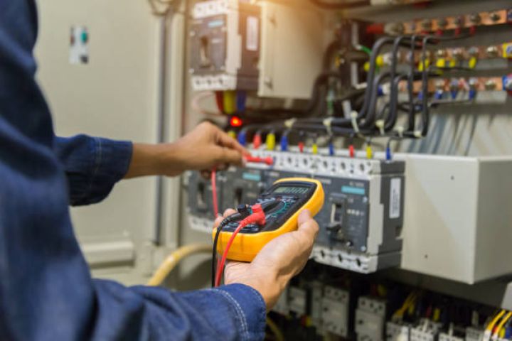 Mərkəzi Bank elektrik avadanlıqlarına servis xidmətinin satın alır