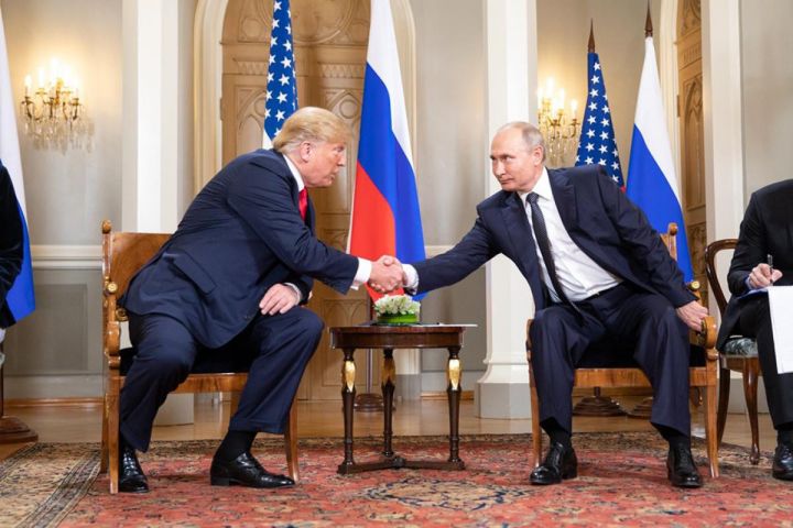 "Putin Zelenskini Moskvaya təslim olmaq üçün yox, danışıqlar üçün dəvət edib"